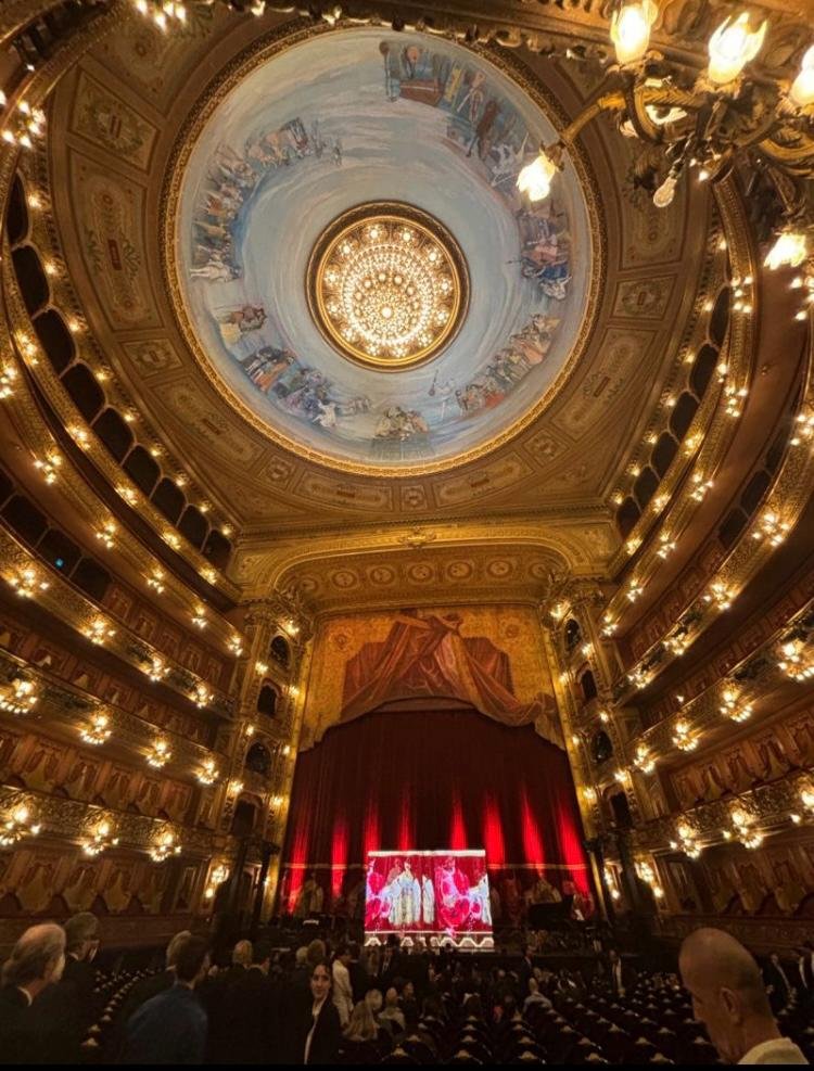 RENAULT | GALA RENAULT MEGANE E-TECH